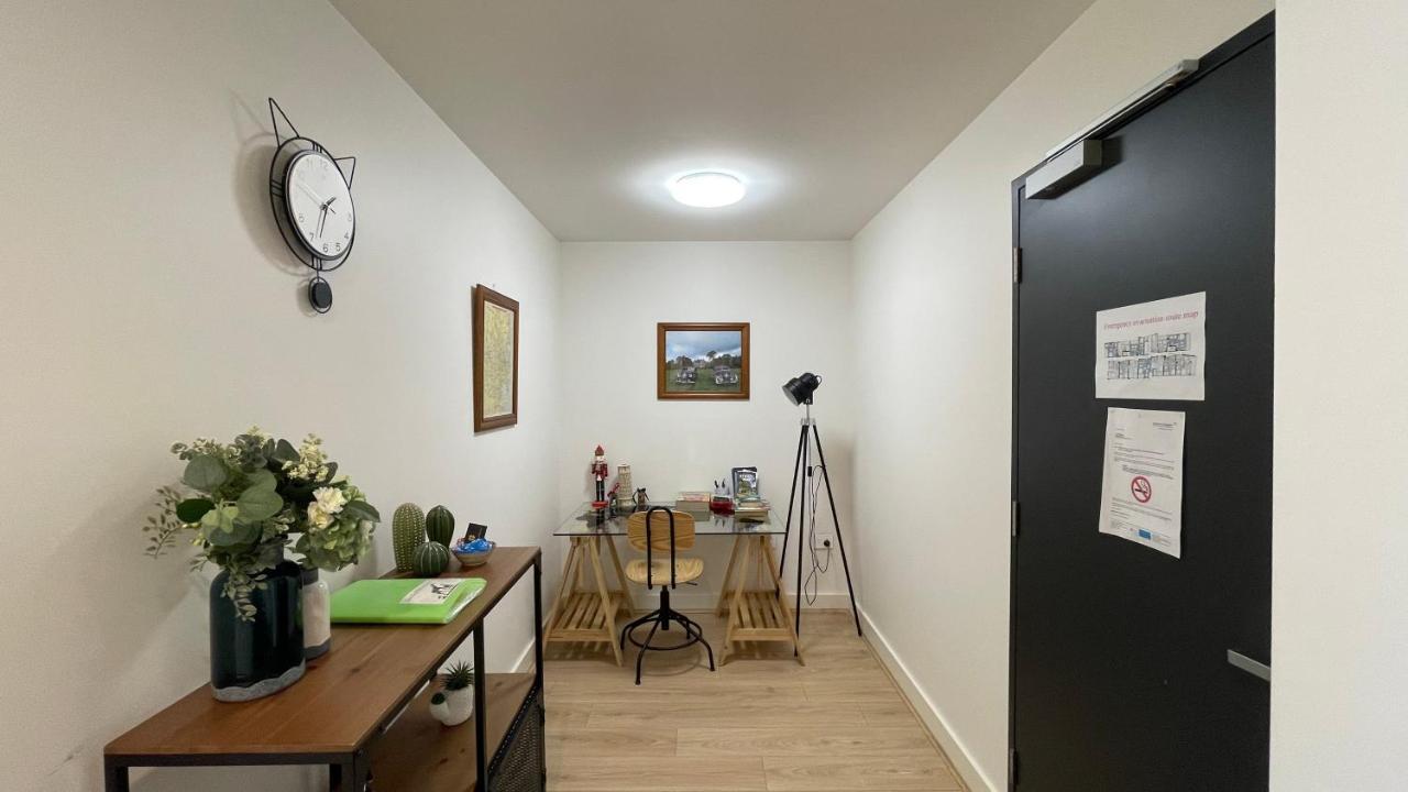 Wentworth Point Oversized Balcony View Apartment 시드니 외부 사진