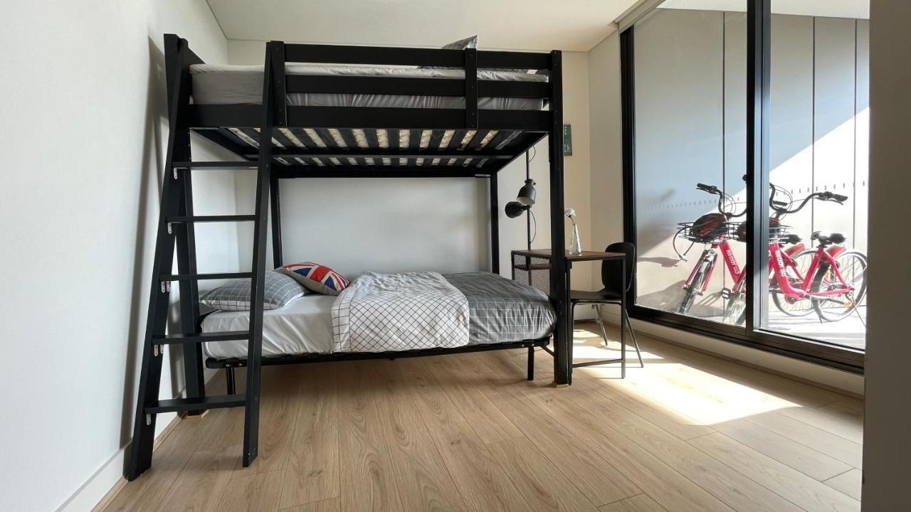 Wentworth Point Oversized Balcony View Apartment 시드니 외부 사진